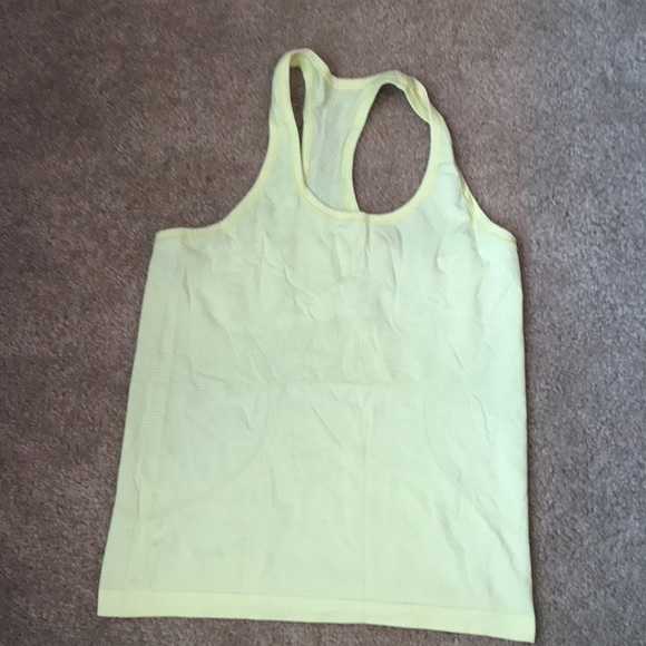 Run swiftly light bright yellow tank- size 8 - Picture 1 of 3